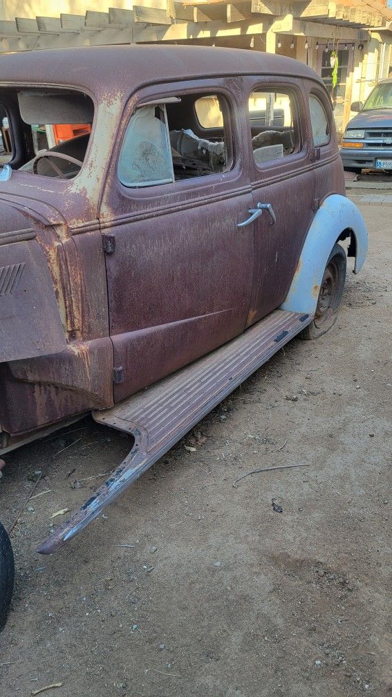 1938 4dr Chevy Master Deluxe 4.300