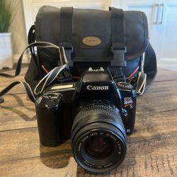 Canon EOS S with Carrying Case