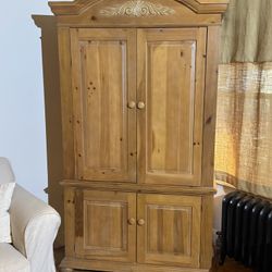 Broyhill Tv Cabinet Entertainment Center Armoire solid wood