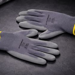 Work gloves