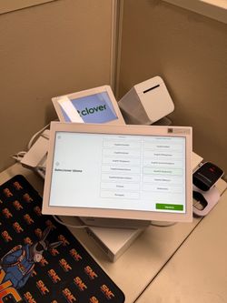 Clover POS System with Touchscreen Display