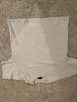 PACSUN BEIGE TEE