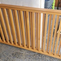 Maple Crib Complete With Matress