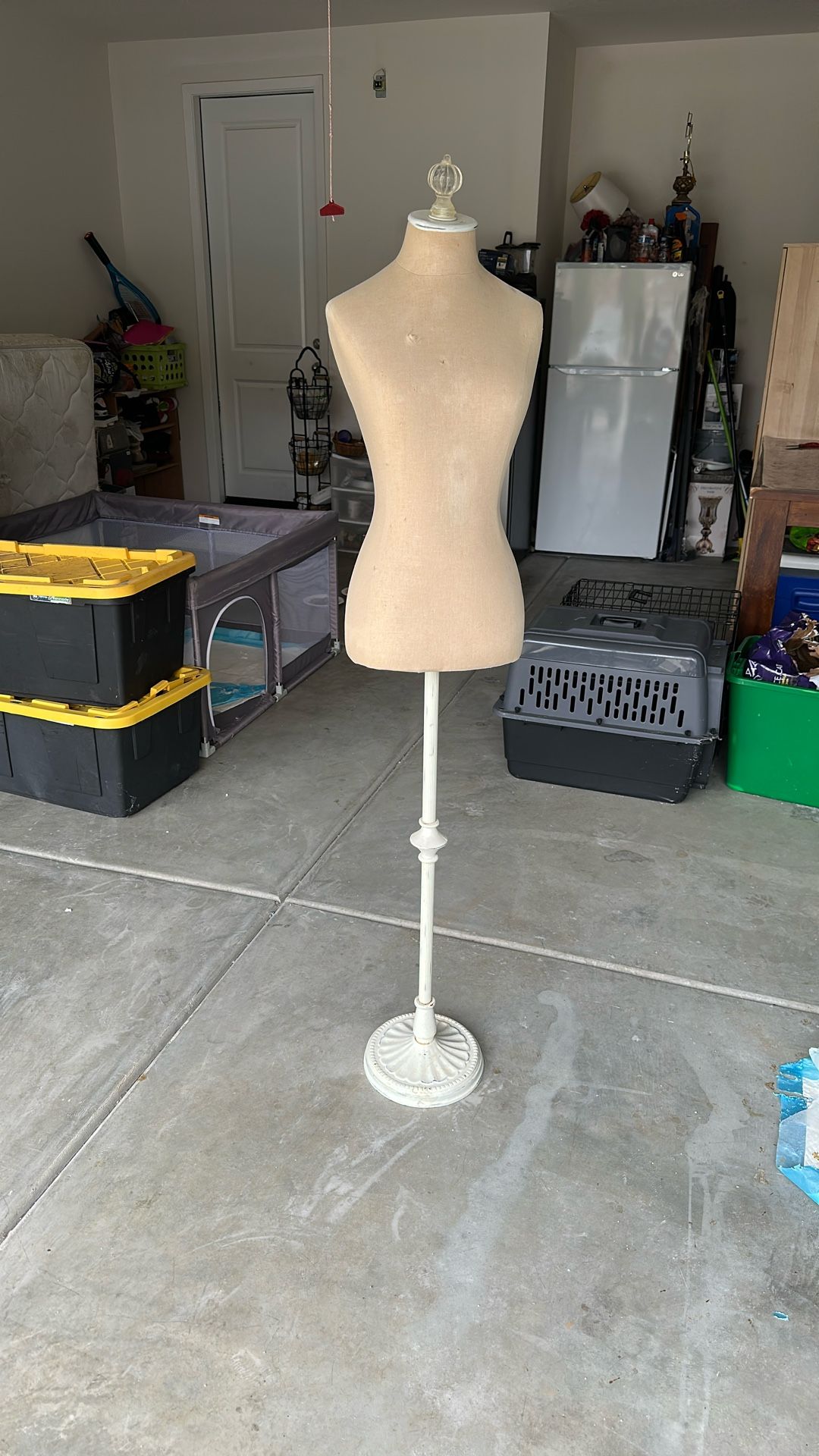 Farmhouse Manikin