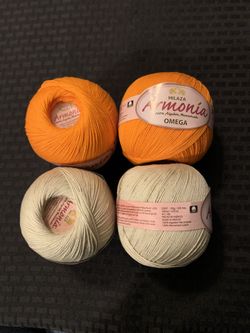 Hilaza armonía De La Línea Omega 100 Gramos, Colores Naranja Y Beige… $7.50 X Unidad De 100 Gramos.