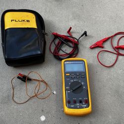 Fluke 87V Deluxe Multimeter: $275. Excellent Condition and Comes with Temperature Probe