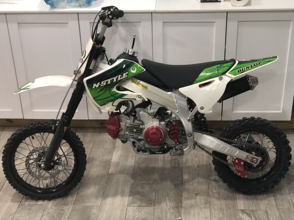 Kawasaki питбайк