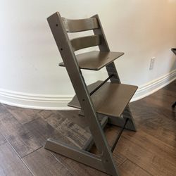 Stokke Tripp Trapp High Chair
