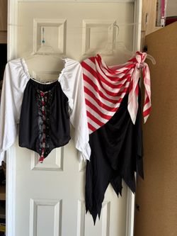 Ladies Pirate Wench Costume Halloween