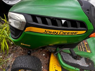 Mower John Deere D100 low hours