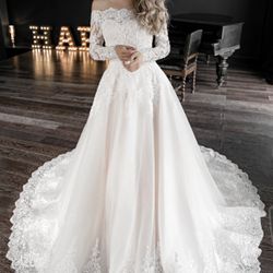 Light Ivory New Wedding Dress