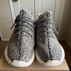 Yeezy Boost 350  ‘Turtle Dove’ 