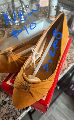 Woman flats