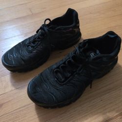 Nike Air Max Plus Triple Black Mens Running Shoes 604133-050 Size 9