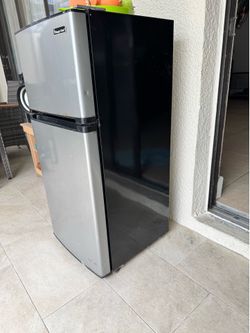 Refrigerator/nevera