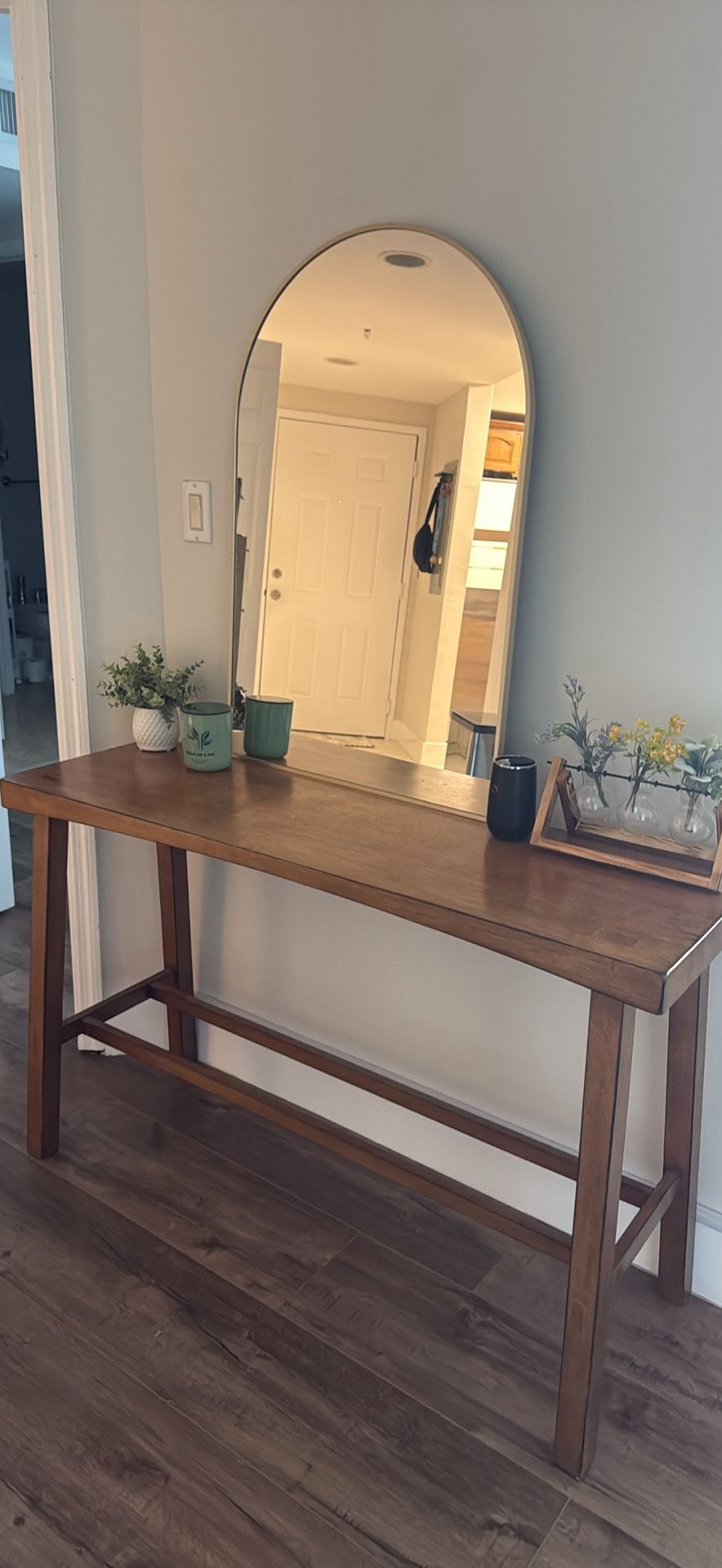 Table + Mirror