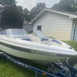2001 Glastron 175