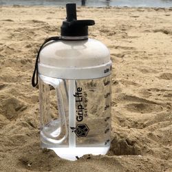 PREMIUM GRIP Gallon Motivational Gym Water Bottle 