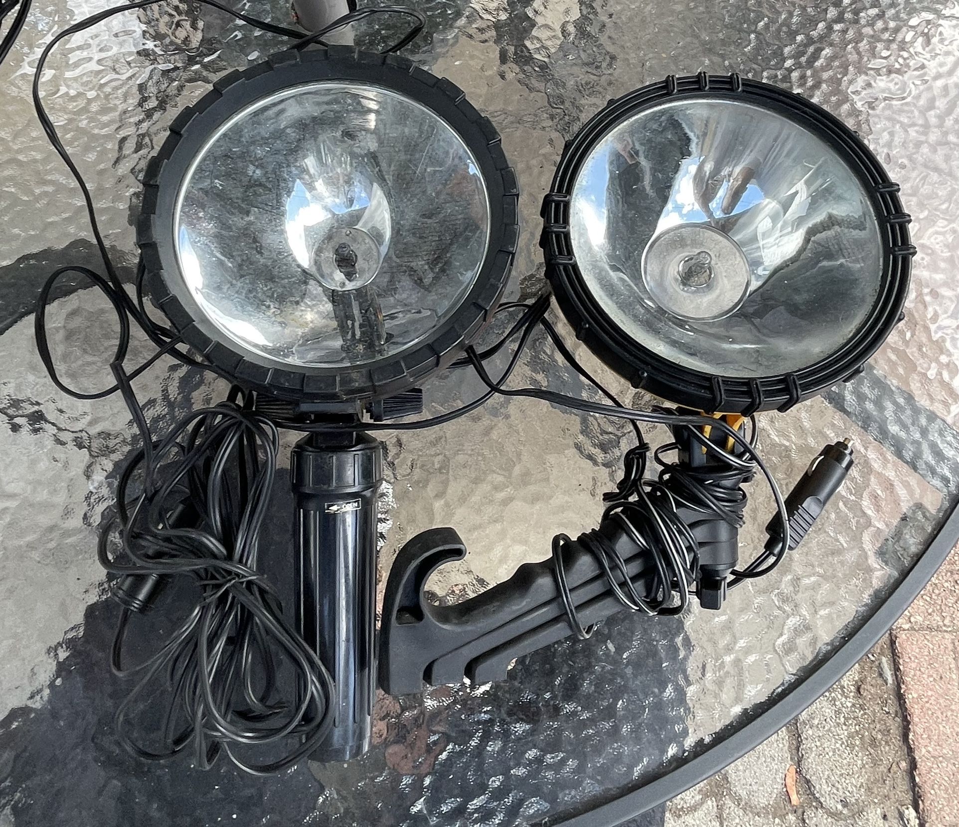 Set of 12v car spotlights