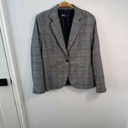 Zara Women’s Plaid Blazer