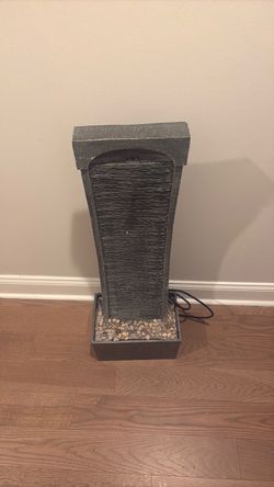 Indoor Floor Water Fountain with Pebbles