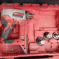 Milwaukee Expansion Tool