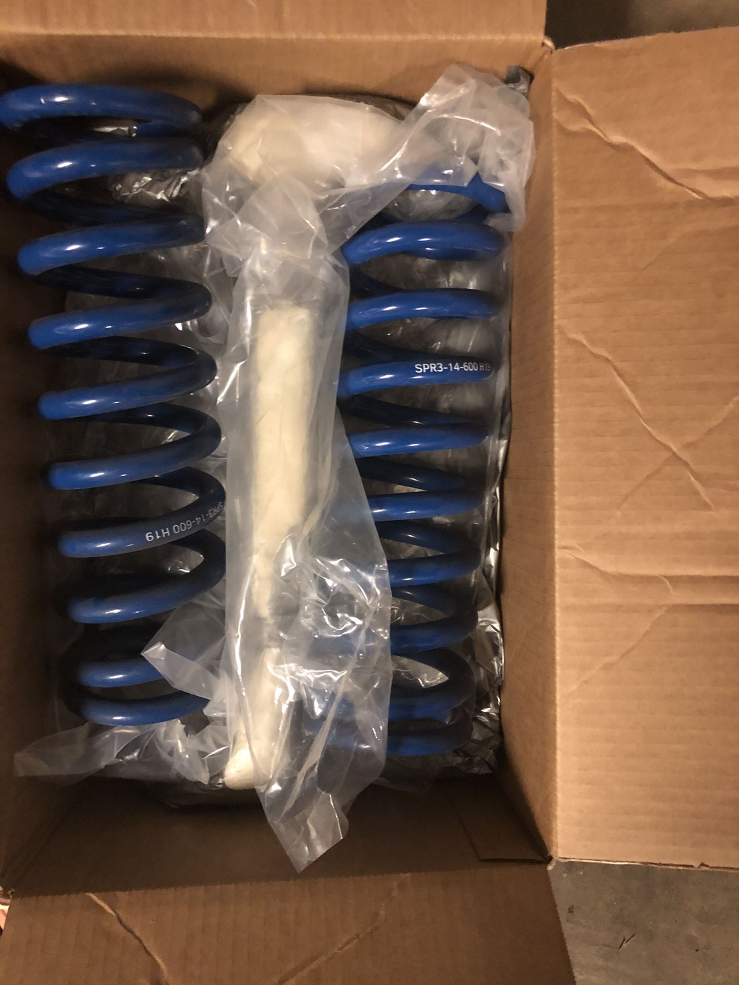 King shocks 600lb coils
