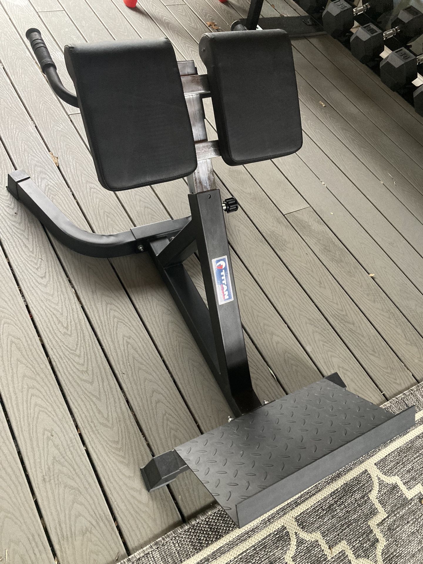 Titan Fitness Back Hyperextension V2