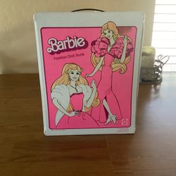 Barbie Case With Dolls And Accessories 1980’s