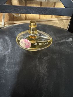 Estée Lauder Intuition Perfume