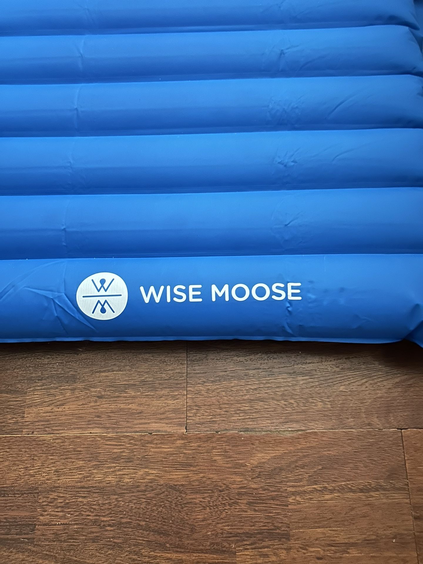 WISE MOOSE Sleeping Pad - 4.5 Inch Thick Camping Mattress, Ultralight Camping Pad, Inflatable Tent Mat for Backpacking, Hiking - Inflating Bag and Rep