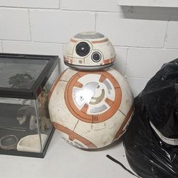 Life-Size STAR WARS BB-8 