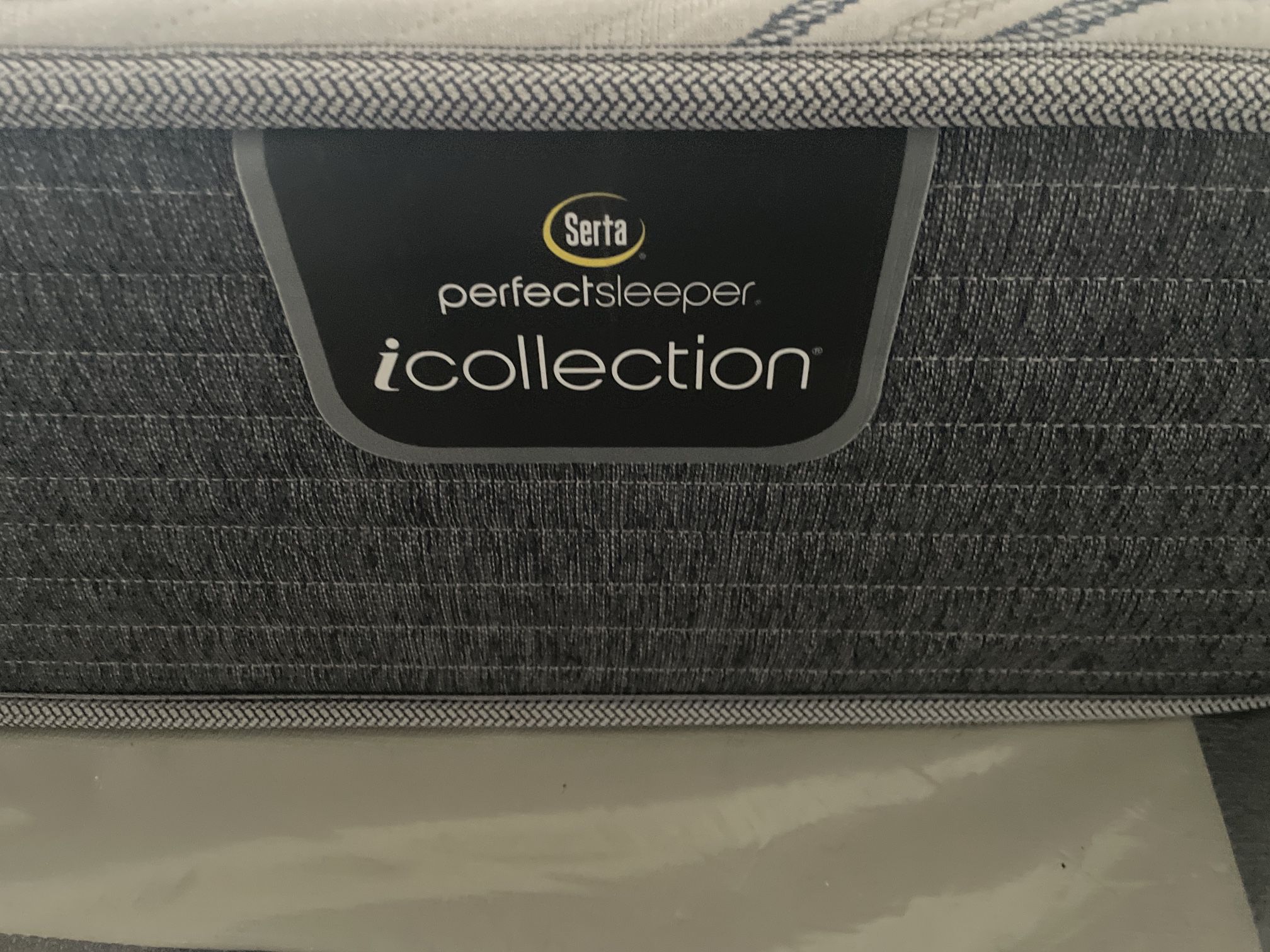 Mattress And Box Spring (Full Size)