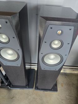 Pair of infinity interlude series 3 way speakers
