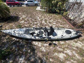 Hobie Revolution 13 Fishing Kayak