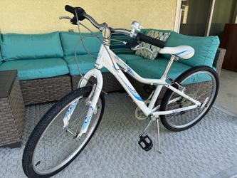 Giant revel aluxx 24 hotsell