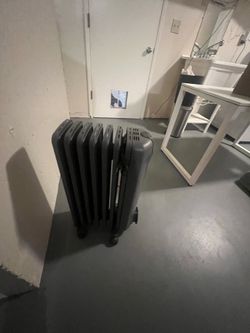 De'Longhi Radia S Eco Digital Full Room Radiant Heater.