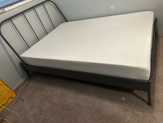 Full size bed with Metal frame