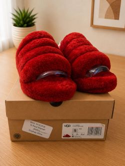UGG Fluff Yeah Slide Red Girls Size 5