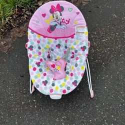 Minnie Mouse Vibrating Bouncer - FREE