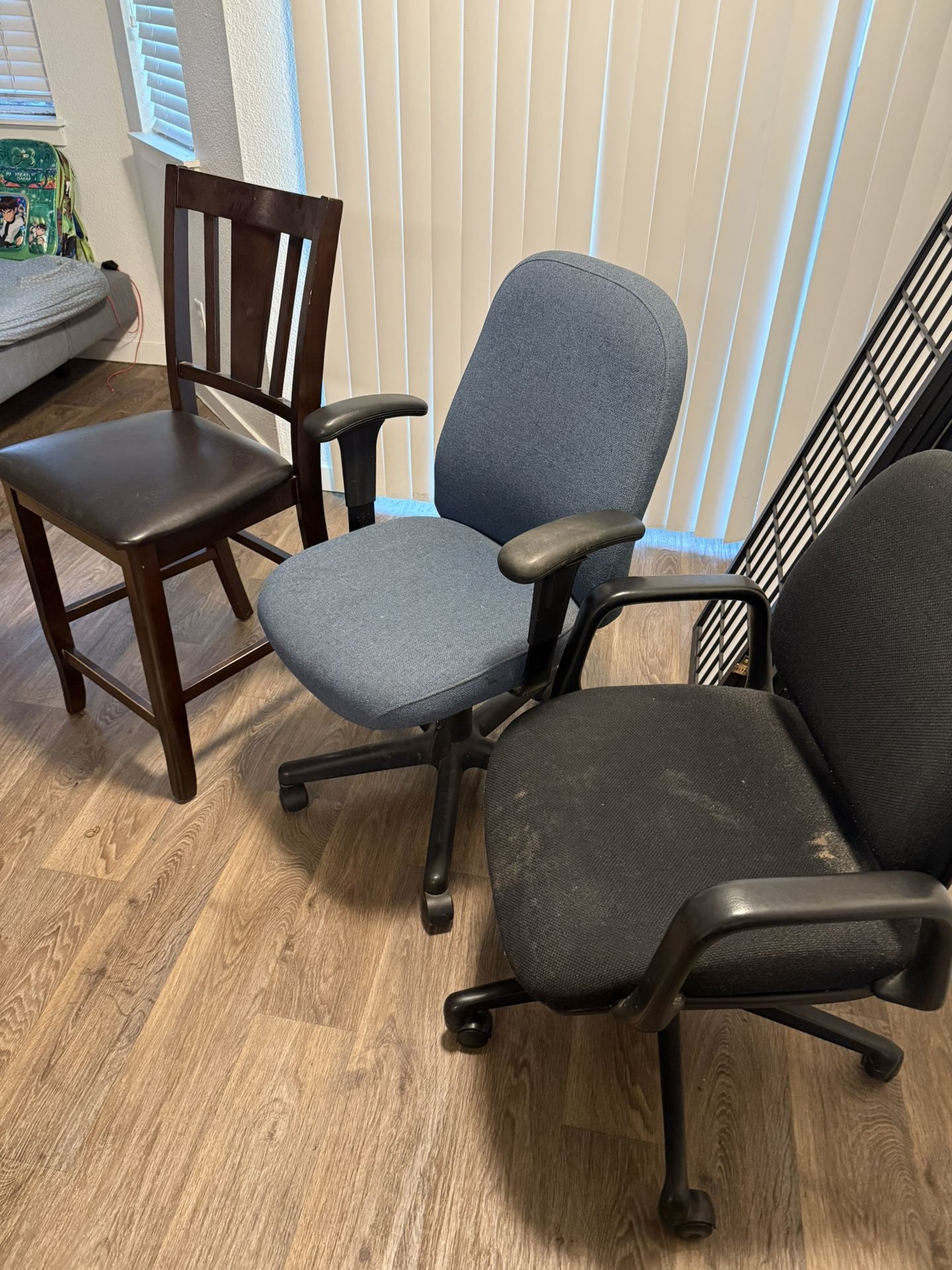 Free Chairs