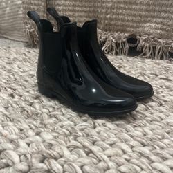 Black Ultra Mini Heel Boot