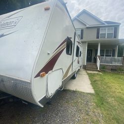 2011 Coleman camper 
