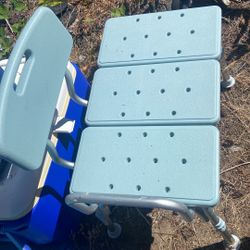 Show We Chair Price 25$.  Pick Up. E. 72.  and. Grandview E.  Tacoma 