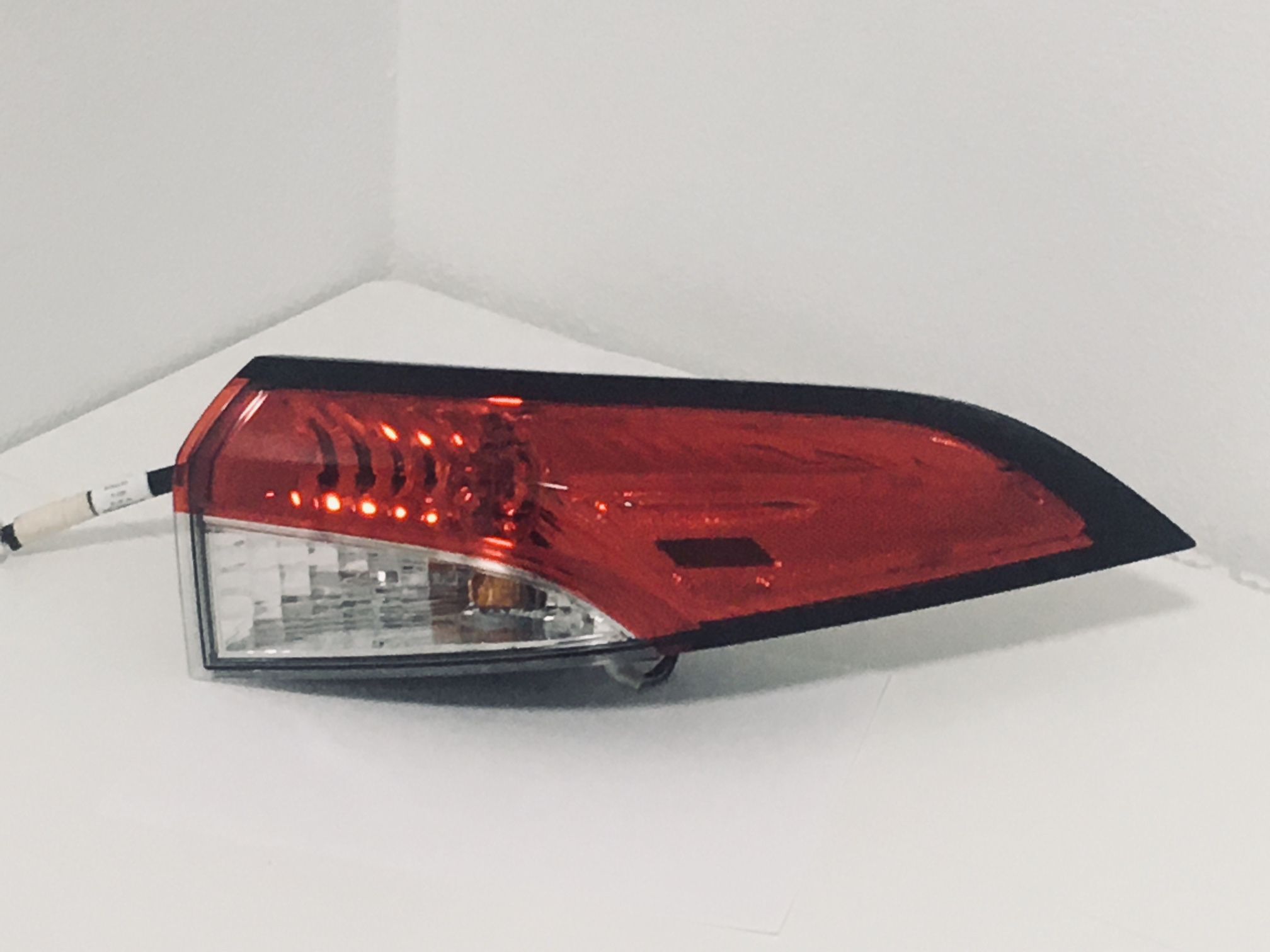 2020 - 2024 Toyota Corolla OEM Rear Side Taillight Right Passenger Side