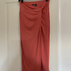 Express Body Contour Skirt Small