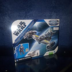 Star Wars Mission Fleet Mando's N-1 Starfighter toy set. 