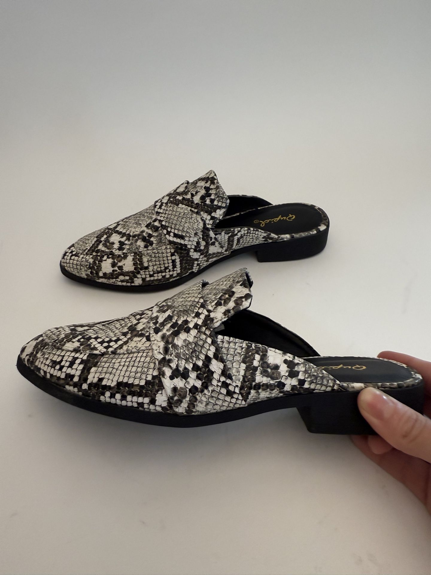 New Snake Slip-On Loafers/Flats - Size 5.5-10