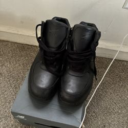 Nike ACG BOOTS 