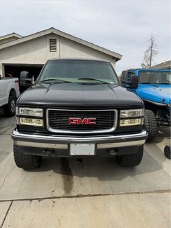 GMC Suburban 1(contact info removed)